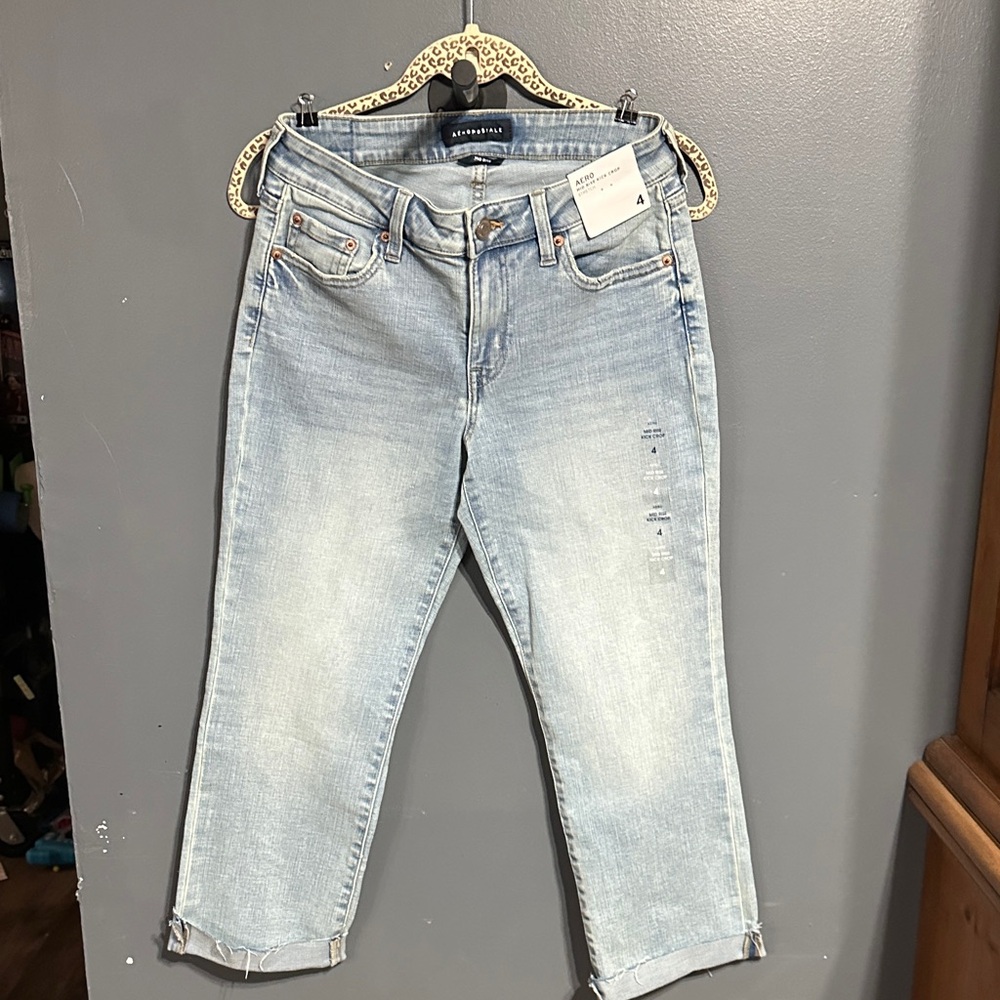 Aeropostale Light Blue Cropped Jeans